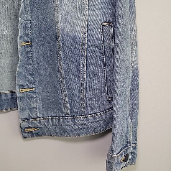 NWT Fashion Nova Oversized Trucker Denim Jean Jacket Men's Small Light W… - Picture 7 of 13